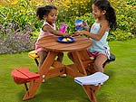 Childrens CircularPicnic Table